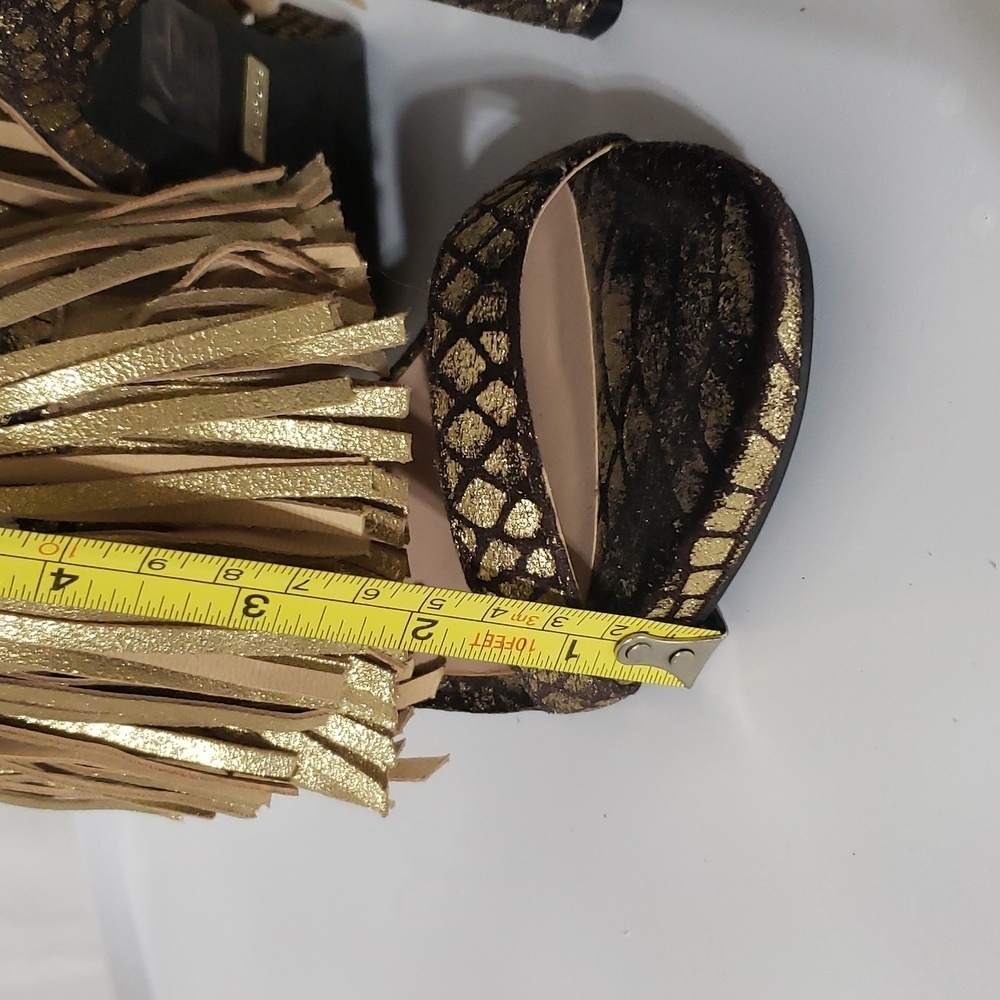 Bebe black and Gold Heels size 6 - Picture 6 of 10